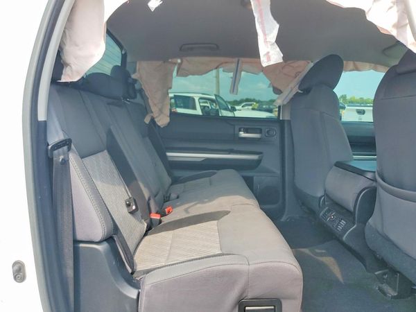 2016 TOYOTA TUNDRA SR5