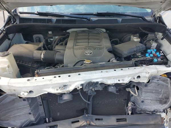 2016 TOYOTA TUNDRA SR5