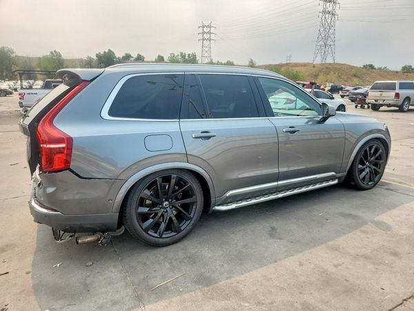 2019 VOLVO XC90