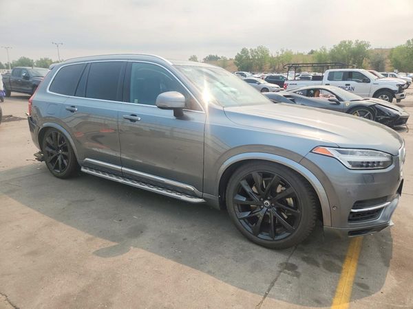 2019 VOLVO XC90