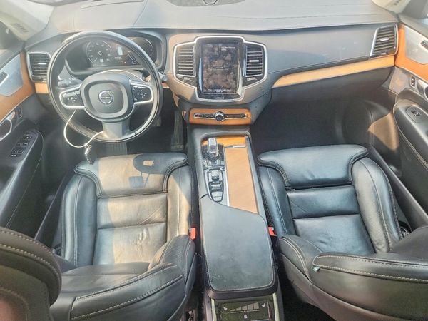 2019 VOLVO XC90