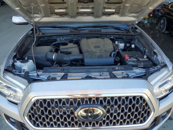 2018 TOYOTA TACOMA