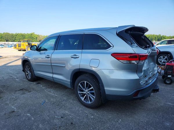 2017 TOYOTA HIGHLANDER SE/XLE