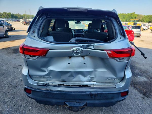 2017 TOYOTA HIGHLANDER SE/XLE