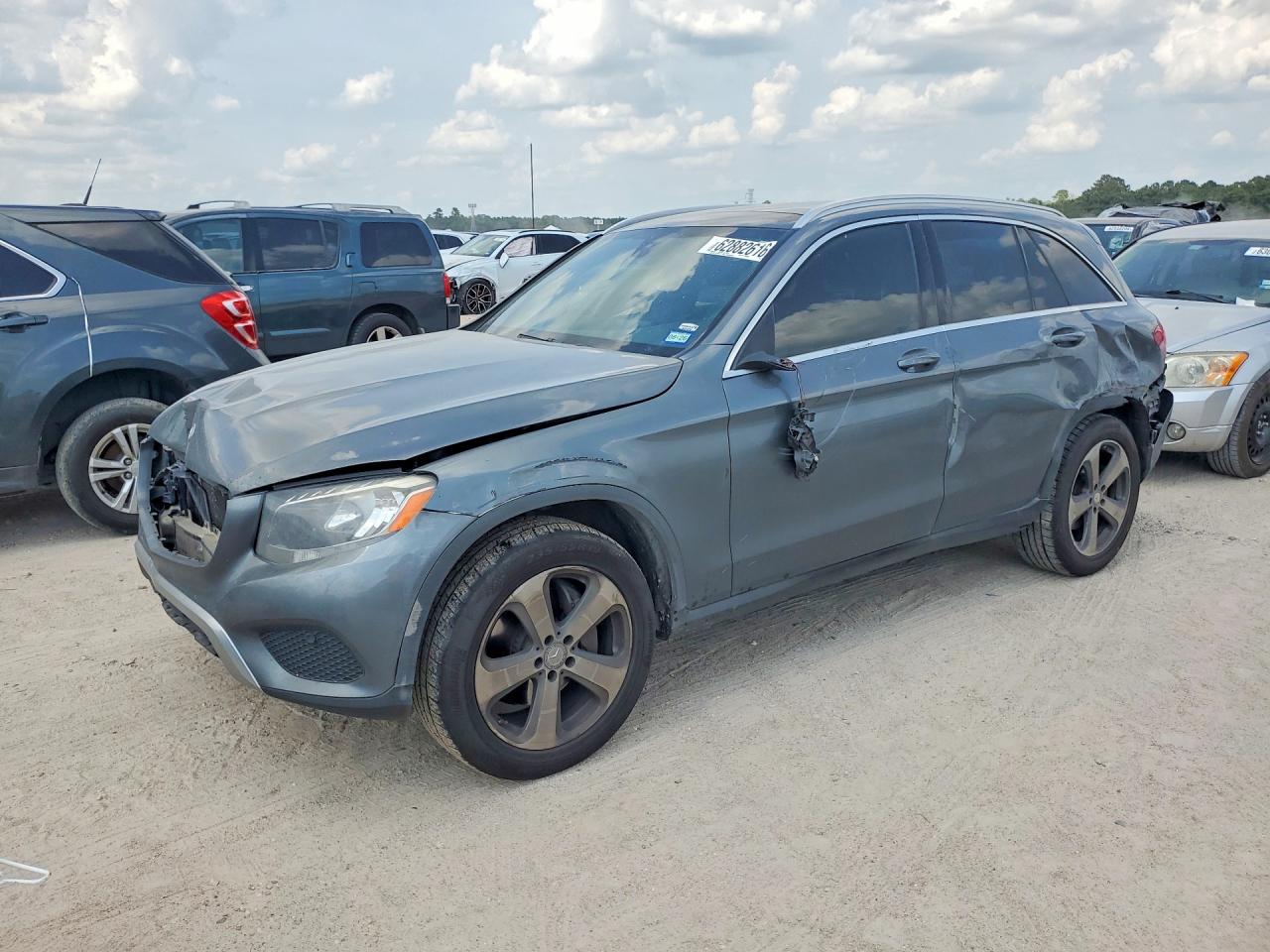 2017 MERCEDES-BENZ GLC GLC300