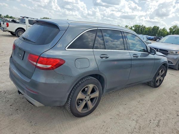 2017 MERCEDES-BENZ GLC GLC300