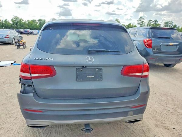 2017 MERCEDES-BENZ GLC GLC300