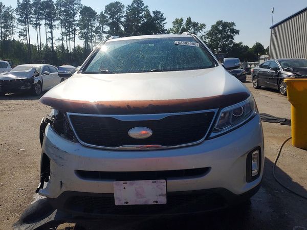 2015 KIA SORENTO GL