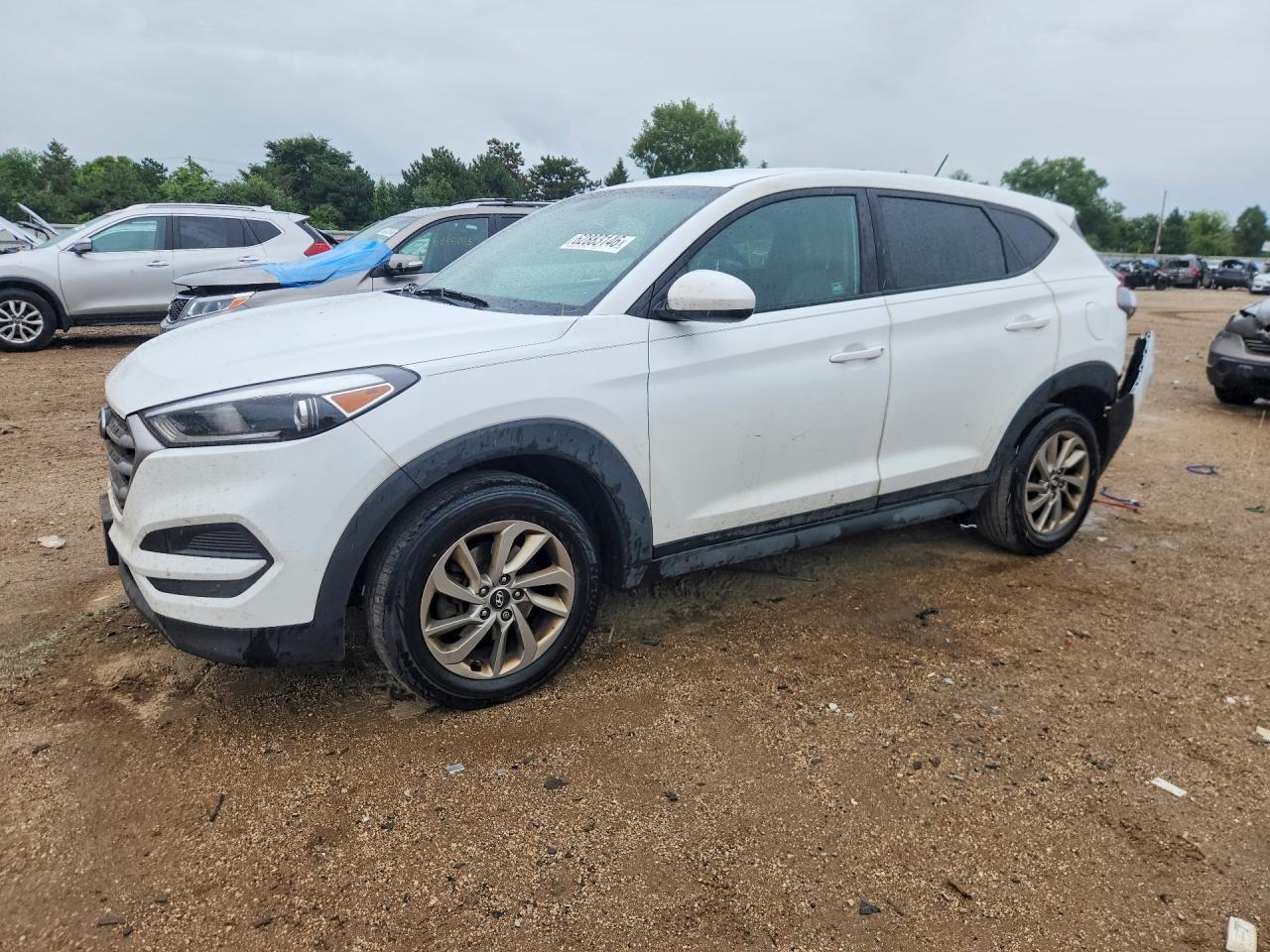 2017 HYUNDAI TUCSON SE (no options)
