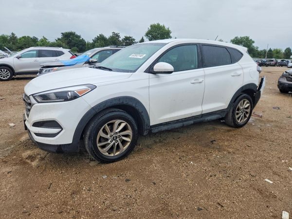 2017 HYUNDAI TUCSON SE (no options)