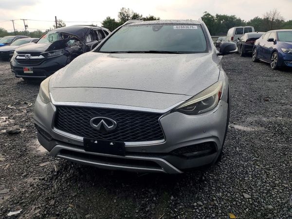 2017 INFINITI QX30