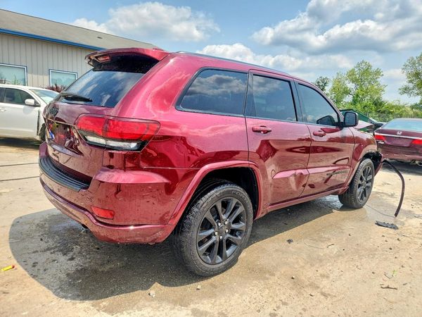 2020 JEEP GRAND CHEROKEE Laredo