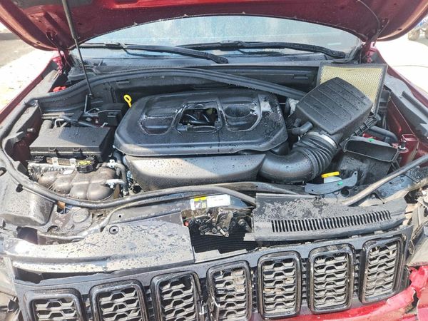 2020 JEEP GRAND CHEROKEE Laredo