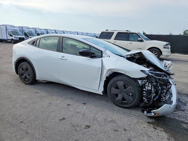 2026 TOYOTA PRIUS — Passenger 3/4
