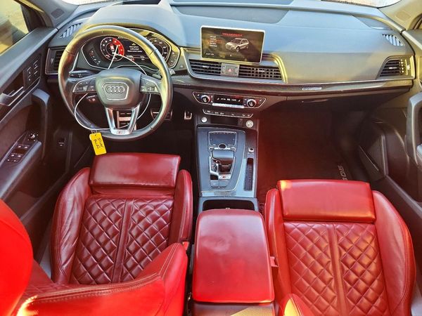 2019 AUDI SQ5 quattro Prestige
