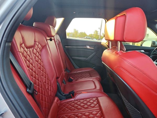 2019 AUDI SQ5 quattro Prestige