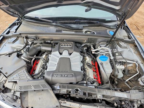 2013 AUDI S5 quattro Premium Plus