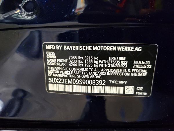 2025 BMW X7 xDrive40i