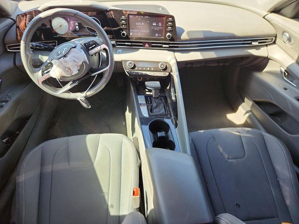2021 HYUNDAI ELANTRA