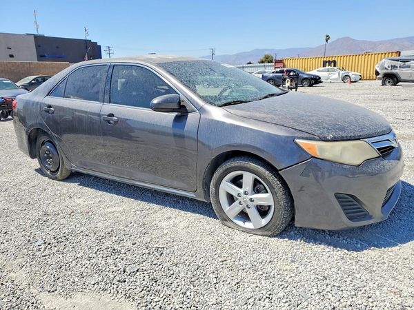 2012 TOYOTA CAMRY — Passenger 3/4