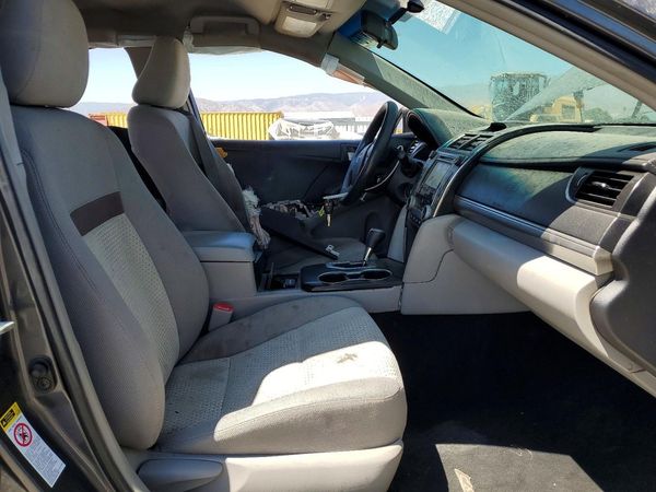 2012 TOYOTA CAMRY — DENT