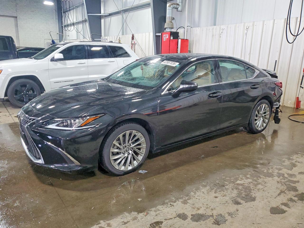 2023 LEXUS ES 300H