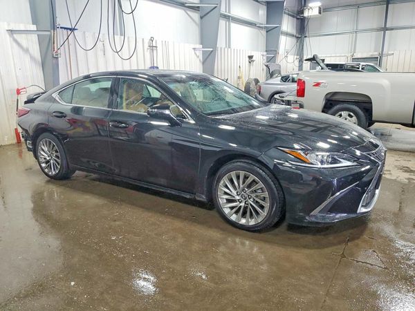 2023 LEXUS ES 300H