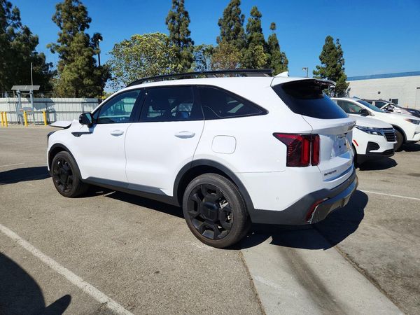 2025 KIA SORENTO