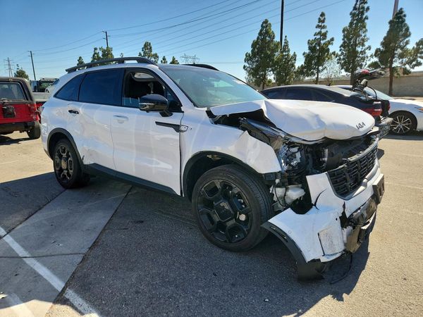 2025 KIA SORENTO