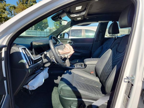 2025 KIA SORENTO