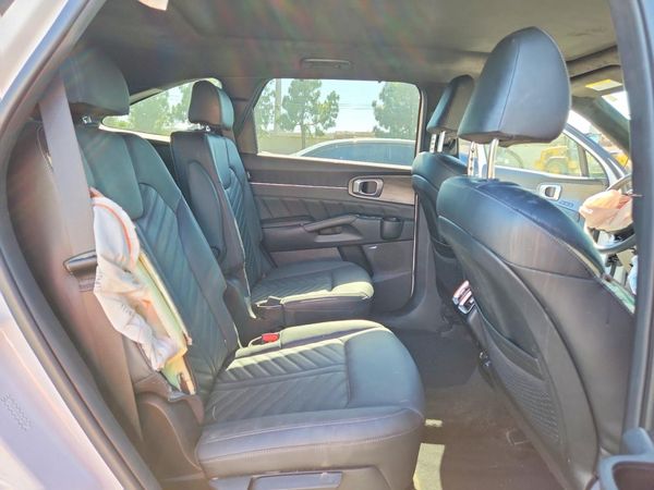 2025 KIA SORENTO