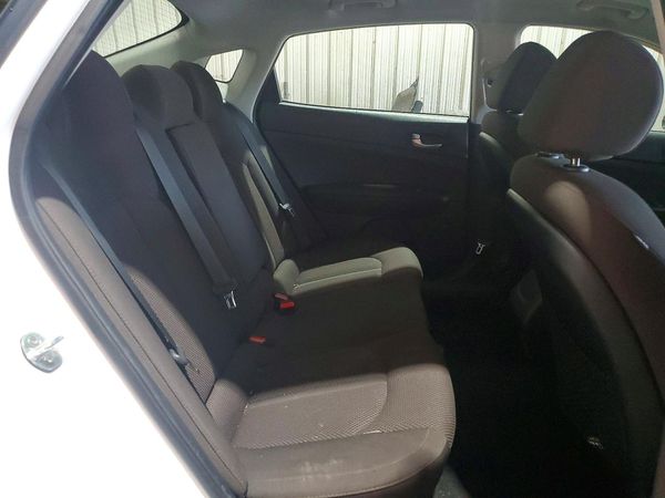 2019 KIA OPTIMA LX, S