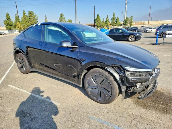 2026 TESLA MODEL Y