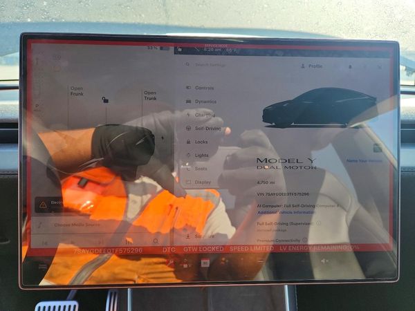 2026 TESLA MODEL Y