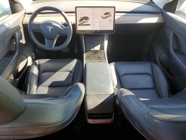 2020 TESLA MODEL Y