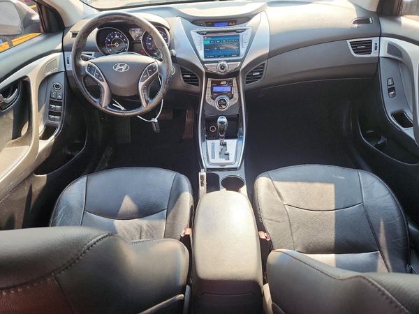 2013 HYUNDAI ELANTRA