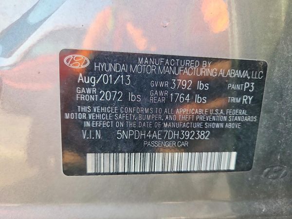 2013 HYUNDAI ELANTRA