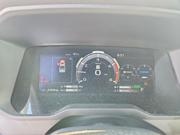 2024 TOYOTA TUNDRA Platinum