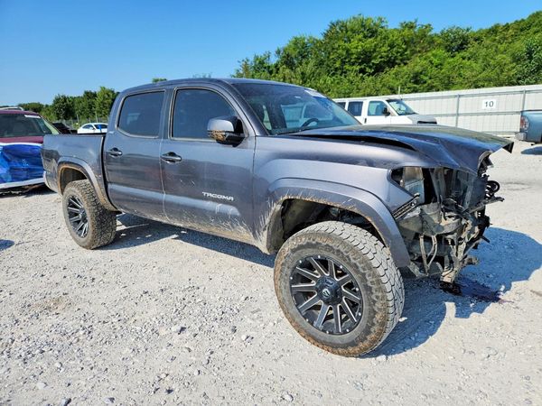 2017 TOYOTA TACOMA