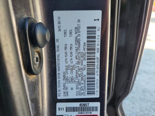 2017 TOYOTA TACOMA