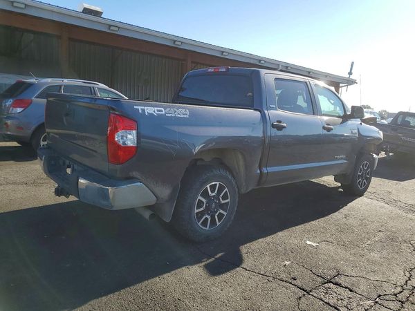 2017 TOYOTA TUNDRA SR5/TRD Pro