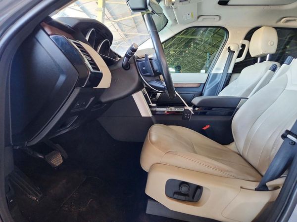 2017 LAND ROVER DISCOVERY