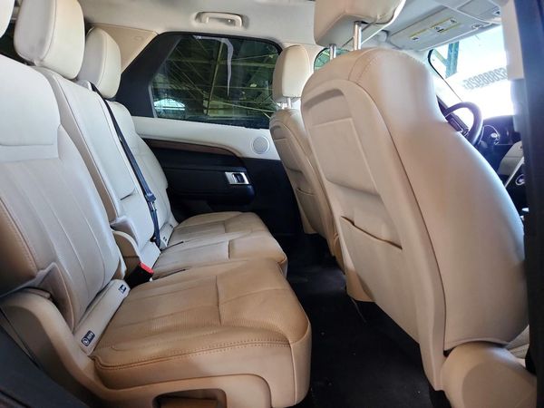 2017 LAND ROVER DISCOVERY