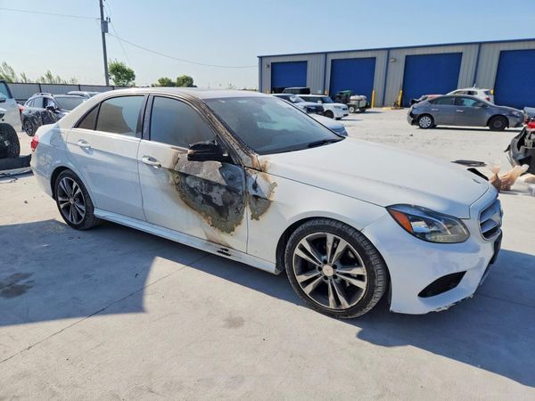 2014 MERCEDES-BENZ E E350 — Passenger 3/4