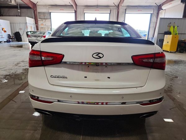 2015 KIA CADENZA