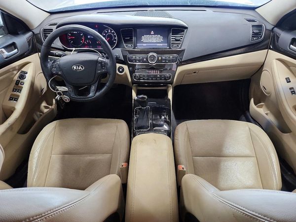 2015 KIA CADENZA