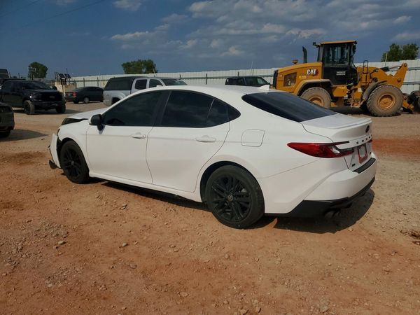 2025 TOYOTA CAMRY