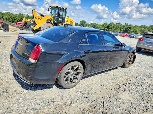 2015 CHRYSLER 300