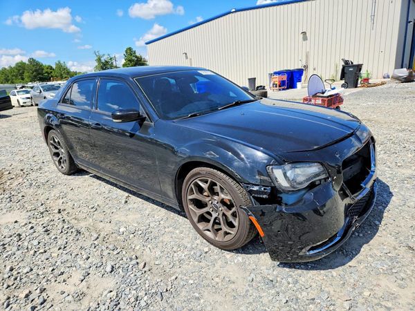2015 CHRYSLER 300