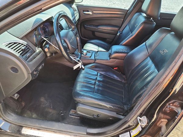 2015 CHRYSLER 300